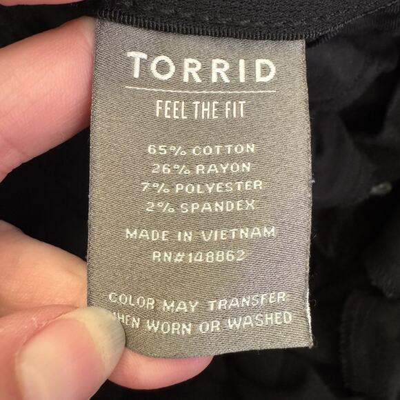 Torrid Jeans Womens 18R Black Sky High Skinny High Rise Button Fly Distressed - Picture 7 of 12